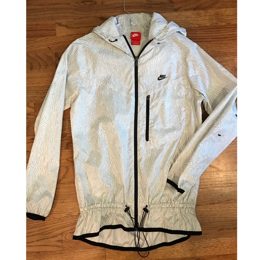 SOLD: Nike Reflective Running Jacket